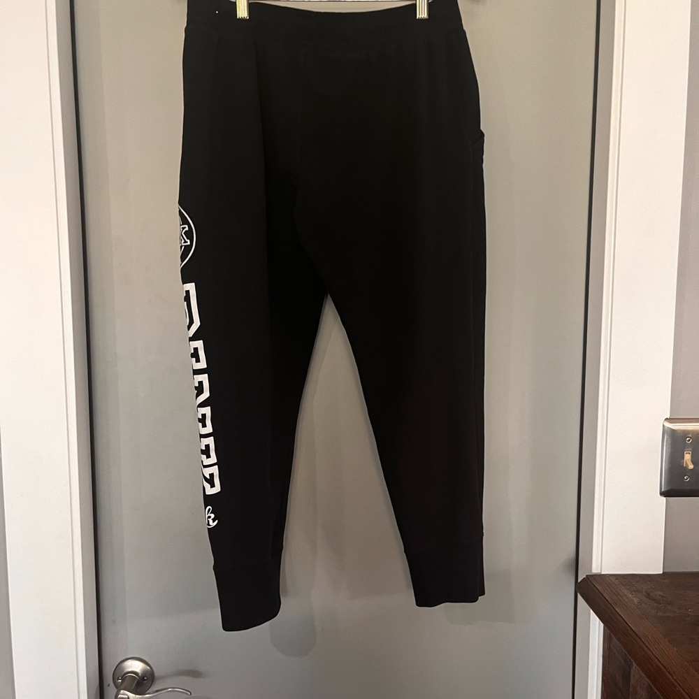 VS pink joggers - Picture 3 of 8